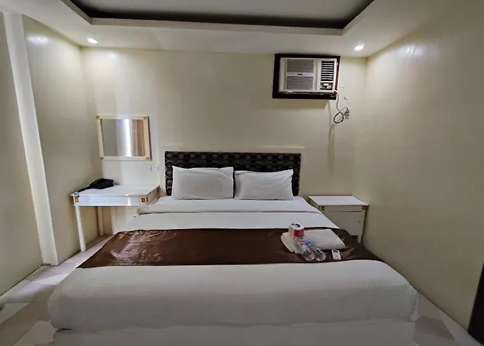 Crown Palace 3*