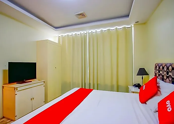 Hotel Crown Palace 3*
